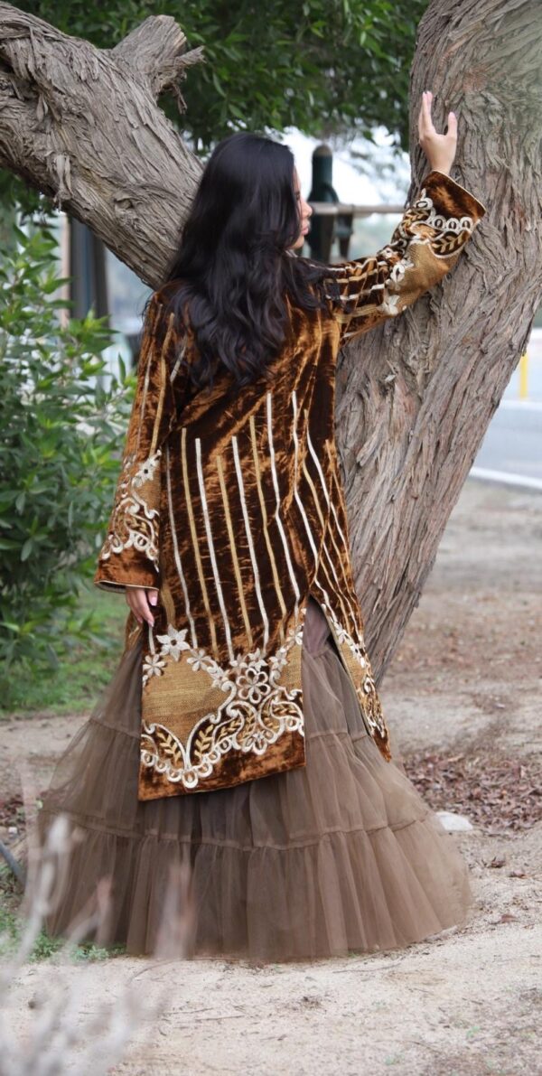 جلابية مخمل مع التور